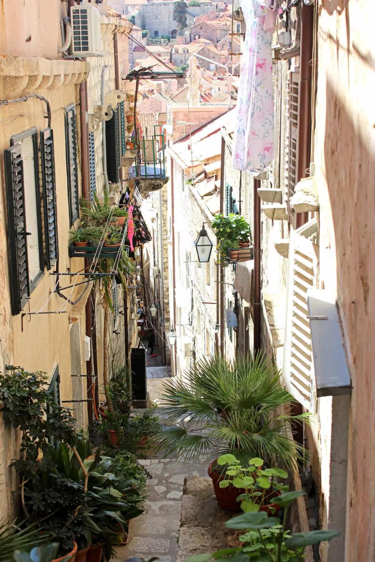 Apartment Rafo's Old Town Hideaway *